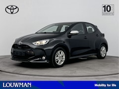 Toyota Yaris - 1.5 Hybrid 115 Active Luxury | Stoelverwarming | Parkeersensoren | Apple Carplay-Android A