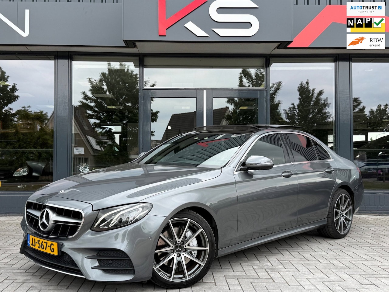 Mercedes-Benz E-klasse - 200 AMG Pano Widescreen Ambiente Hud Camera Nap - AutoWereld.nl