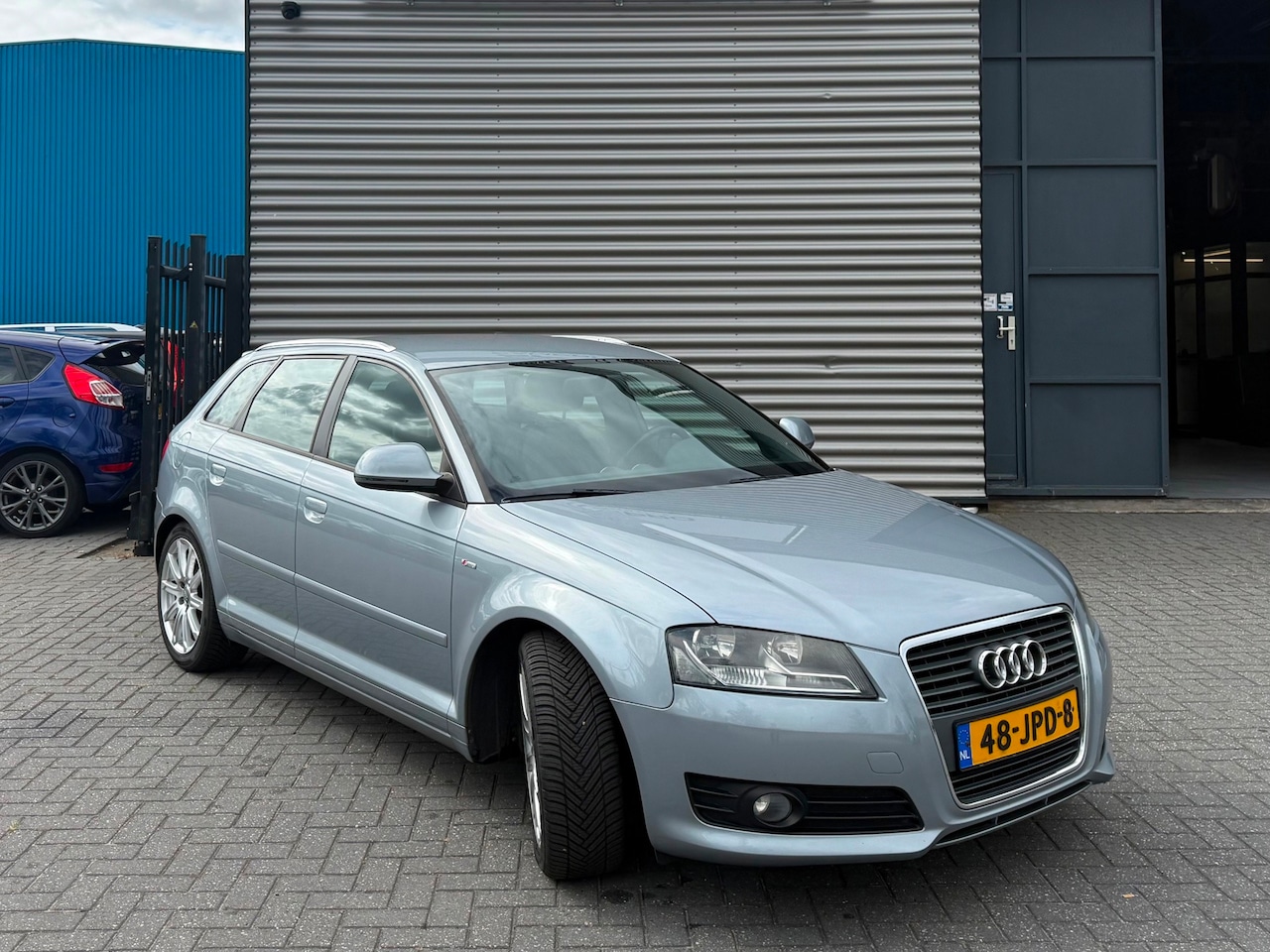 Audi A3 Sportback - 1.8 TFSI Ambition Business Edition 1.8 TFSI Ambition Business Edition - AutoWereld.nl