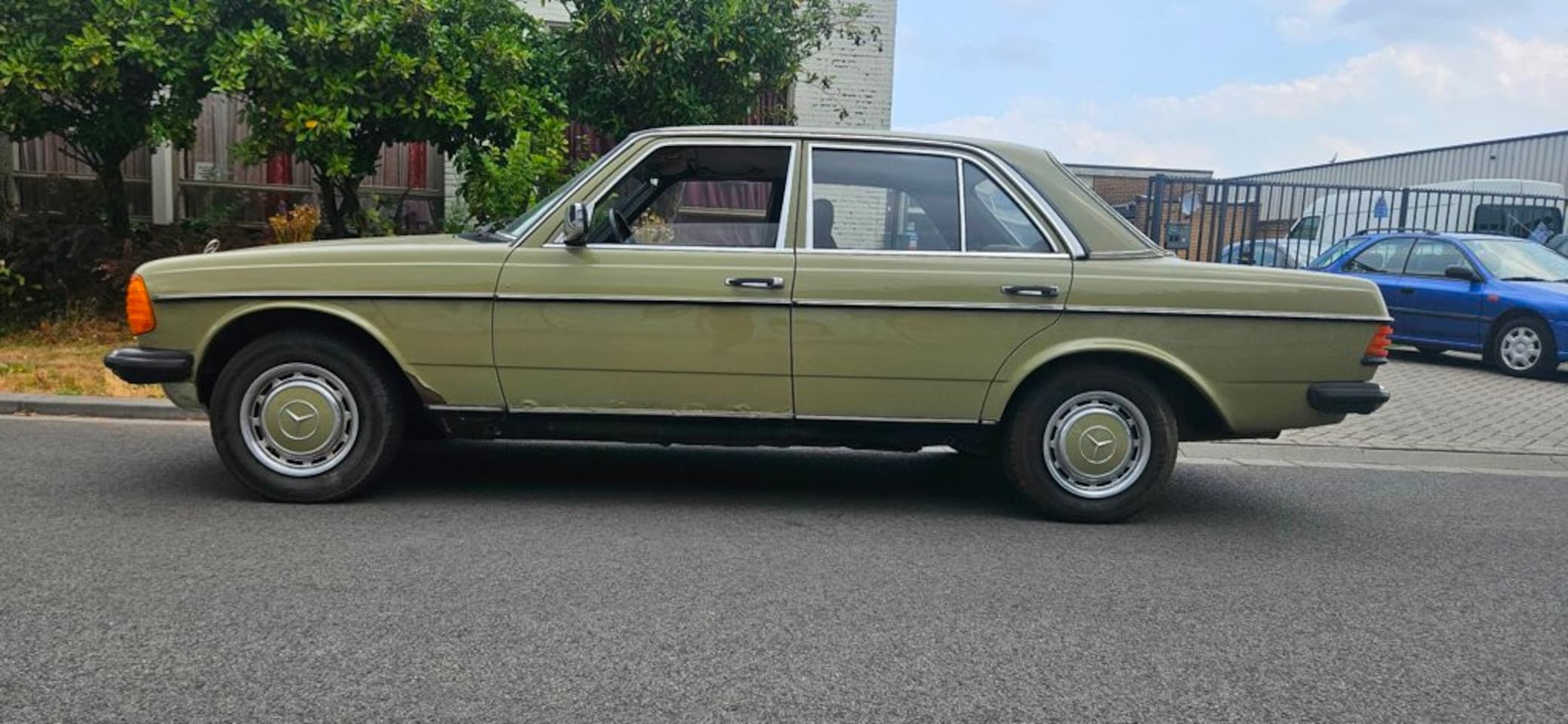 Mercedes-Benz 200-280 (W123) - 200 D 200 D - AutoWereld.nl