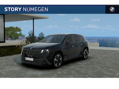 BMW iX3 - 40 eDrive / Trekhaak / Stoelverwarming / Parking Assistant Plus / Getint glas