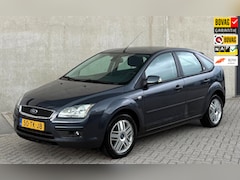 Ford Focus - 1.6-16V Ghia 2006 Grijs NAP|AIRCO|TREKHAAK