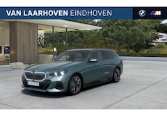 BMW i5 Touring - eDrive40 M Sport / Panoramadak / Comfortstoelen / Parking Assistant Plus / Comfort Access