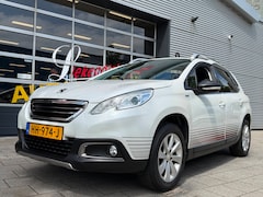Peugeot 2008 - 1.2 PureTech Urban Cross - Navigatie I Airco I Comfort pakket I Trekhaak