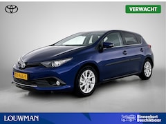 Toyota Auris - 1.8 Hybrid Business Plus | Dealer onderhouden | Trekhaak afneembaar | Navigatie | Elektris