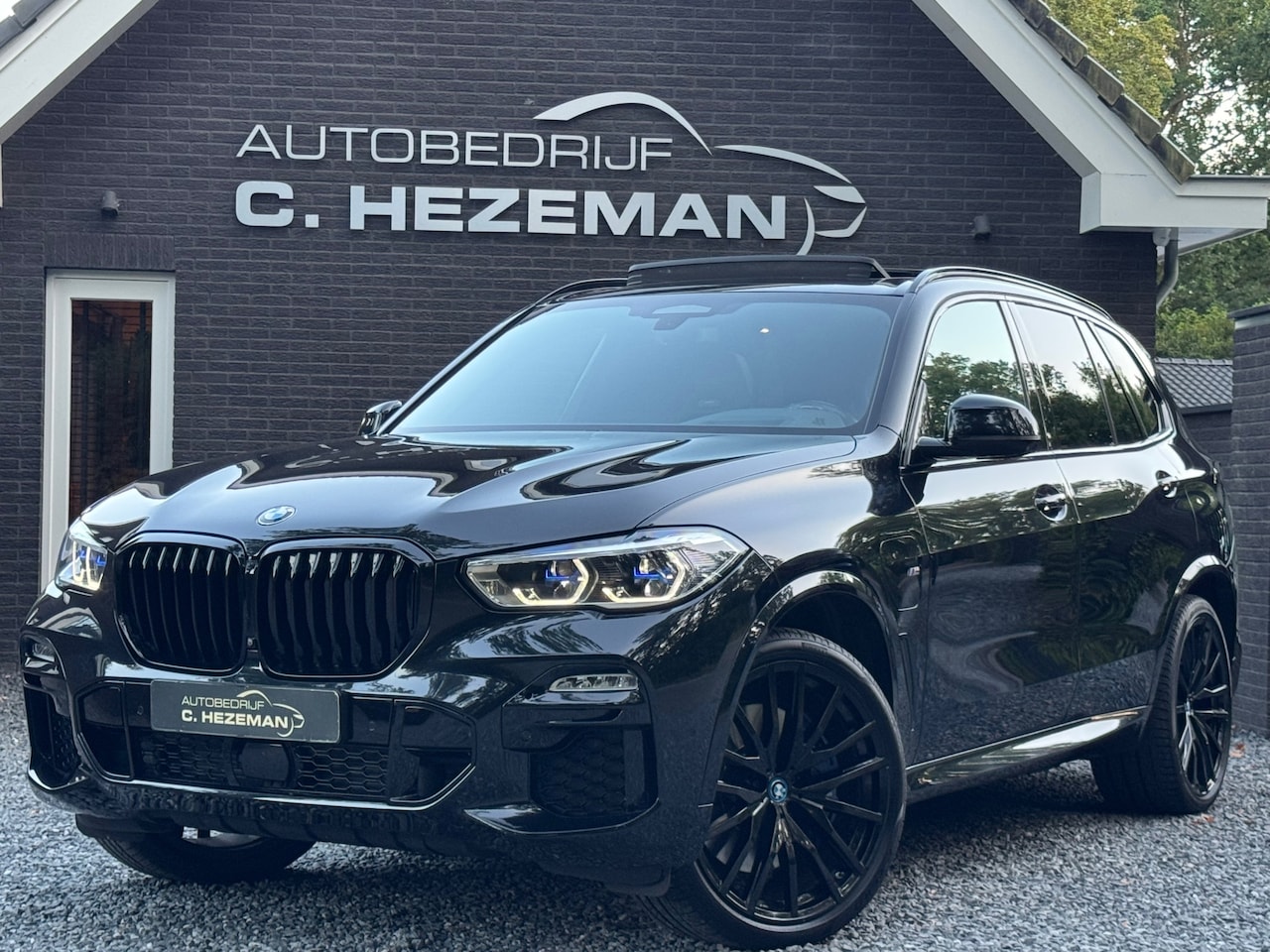 BMW X5 - XDrive45e High Executive Panoramadak HUD M Kuipstoelen LASER Beste Samenstelling - AutoWereld.nl
