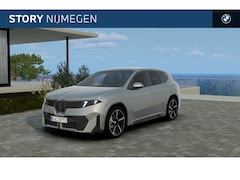 BMW iX3 - 40 eDrive M Sport / Panoramadak / Head-Up / Harman Kardon / Stoelverwarming / Getint glas