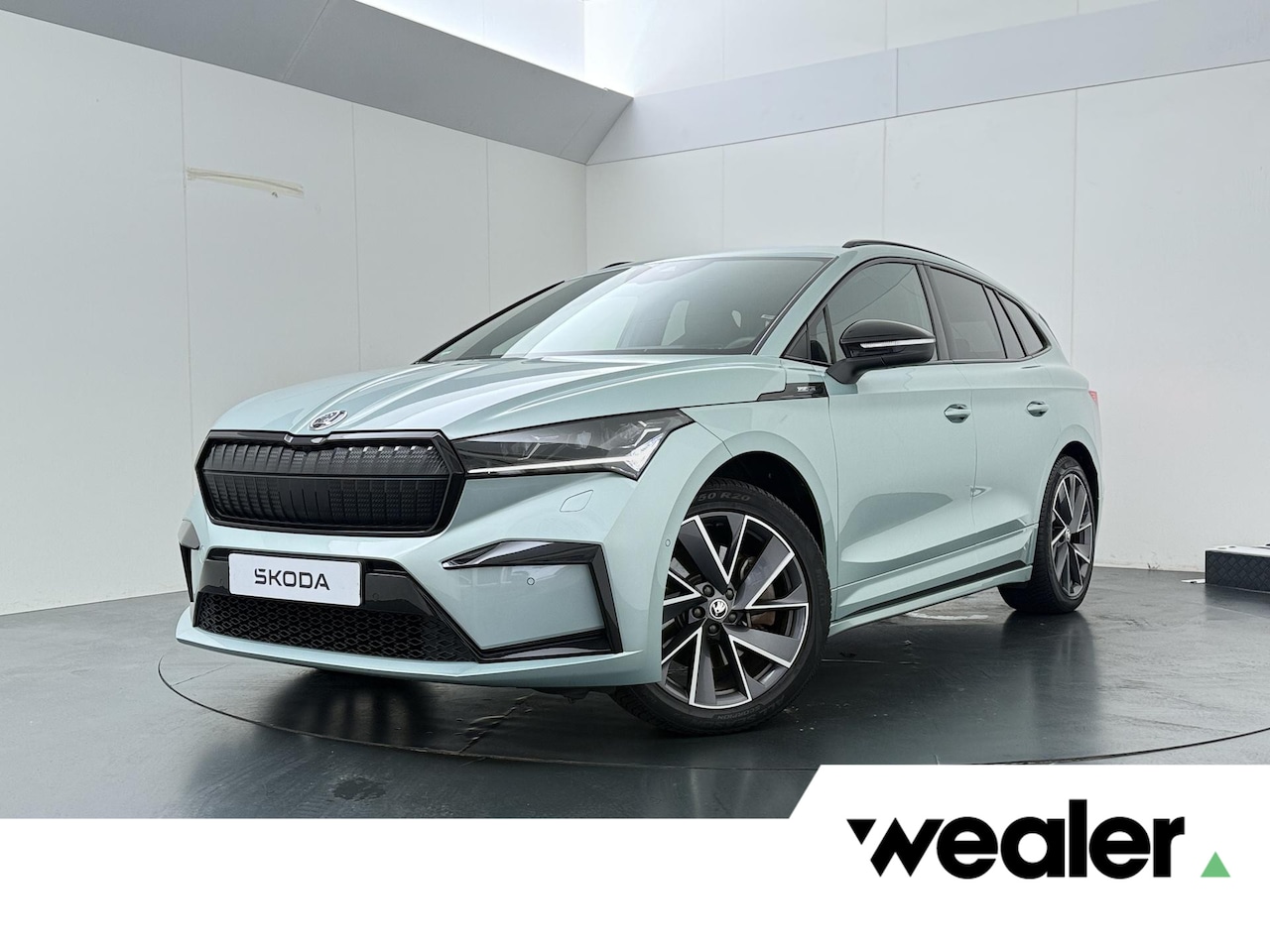 Skoda Enyaq iV - 80 Sportline | 204 PK | SoH % | Adaptive Cruise Control | Achteruitrijcamera | Climate con - AutoWereld.nl