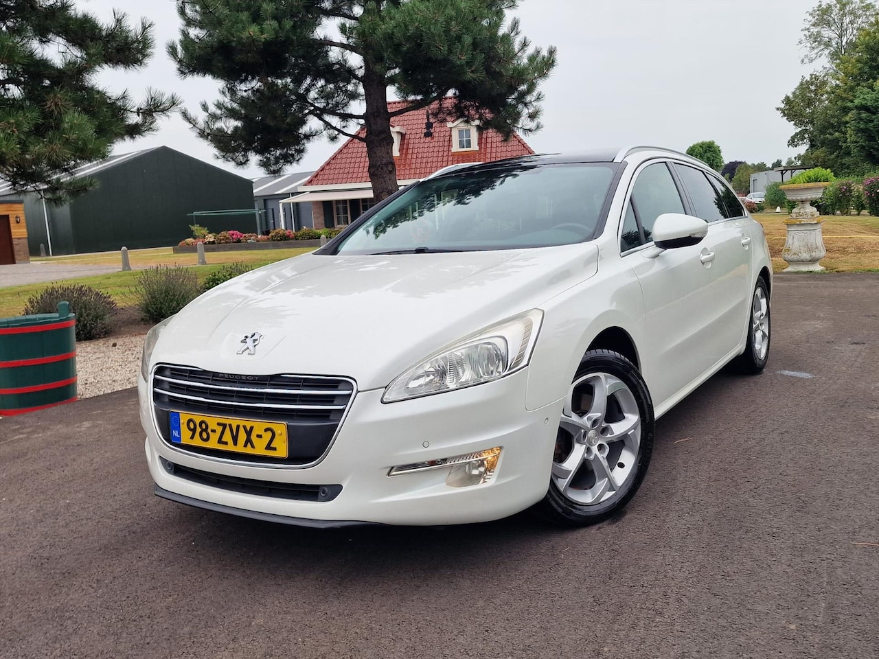 Peugeot 508 - 1.6 THP SW.Parelwit kleur. Executive.NAP.Onderhoud boekjes.Pano. - AutoWereld.nl