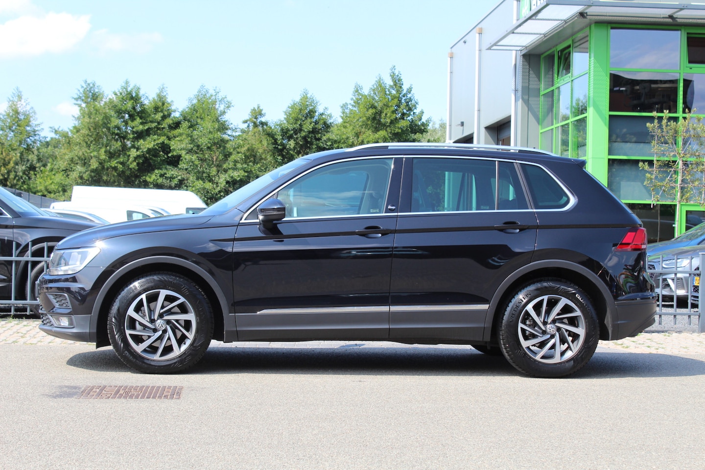 Volkswagen Tiguan - 1.4 TSI 150Pk ACT DSG-automaat Comfortline Sound | Trekhaak - AutoWereld.nl