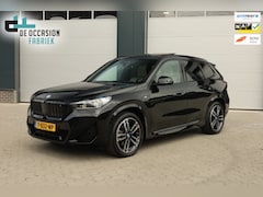 BMW iX1 - XDrive30 Launch Edition 67 kWh M-Sport Pano Carplay Head-Up Harman Kardon