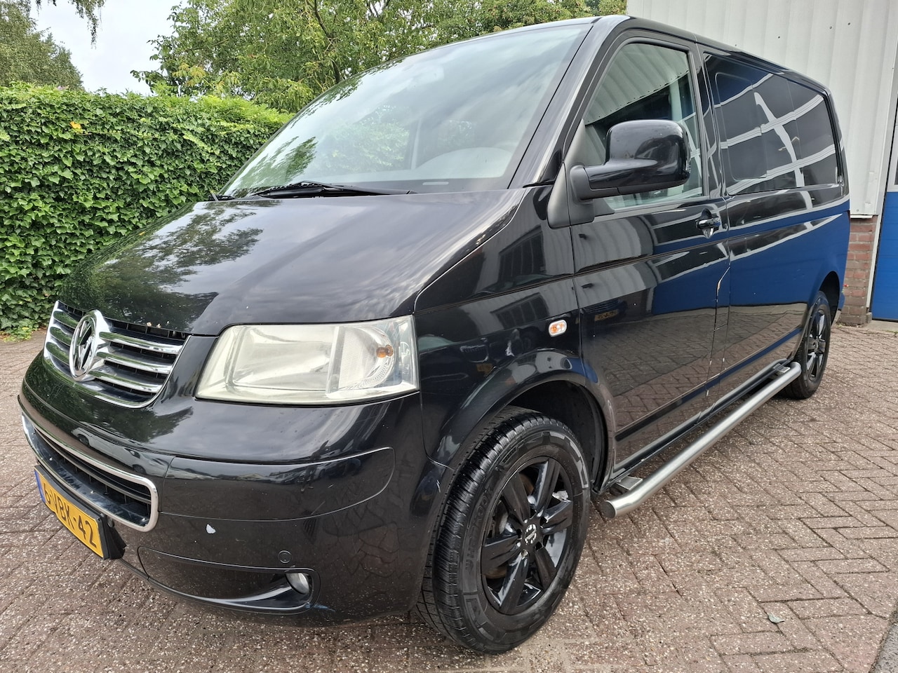 Volkswagen Transporter - 2.5 TDI DUBBEL CABINE 5-PERS. LEER/PDC/AIRCO/CRUISE 130PK - AutoWereld.nl