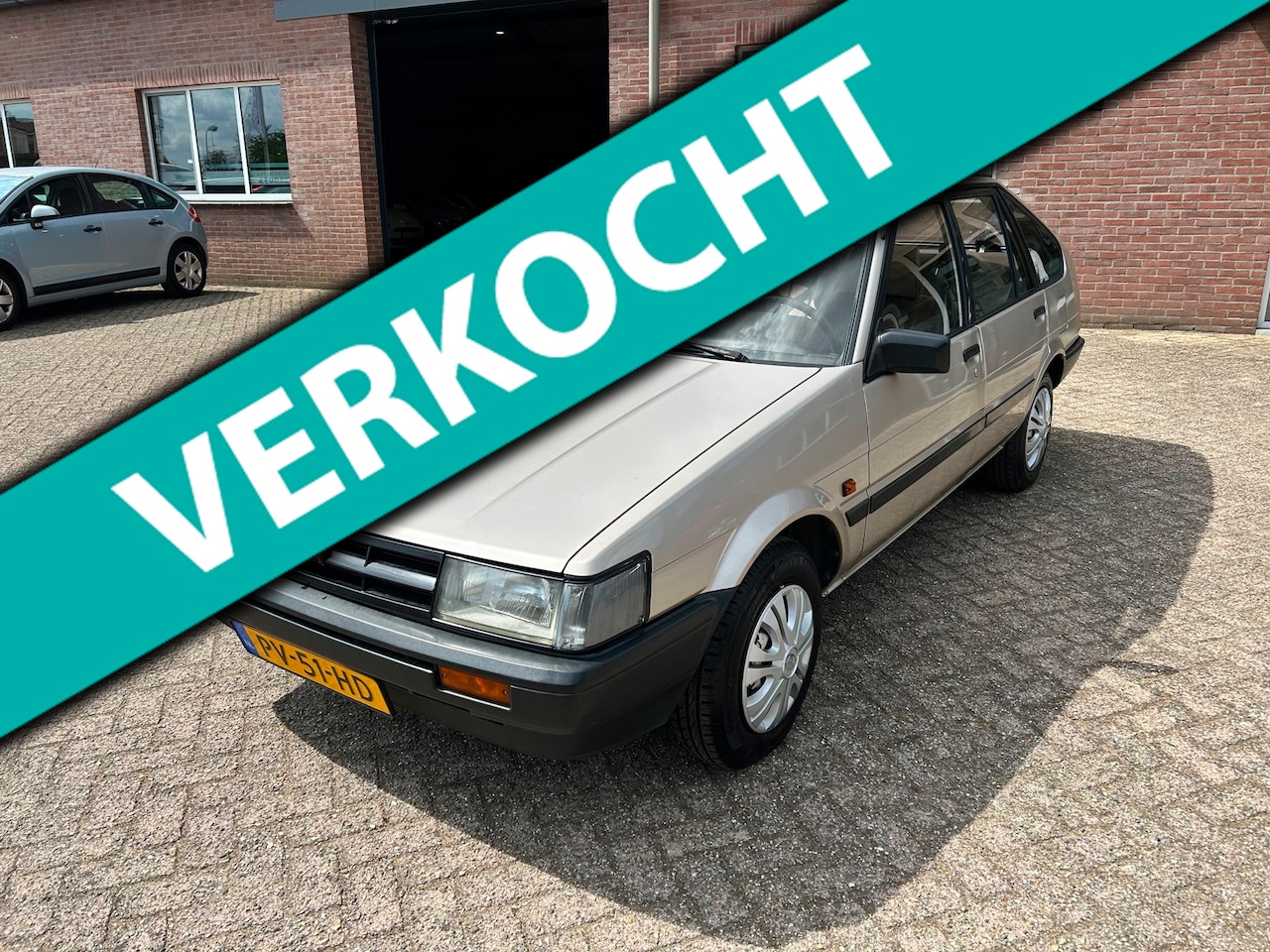 Toyota Corolla - 1.3 DX // 1986 // Nieuwe APK - AutoWereld.nl
