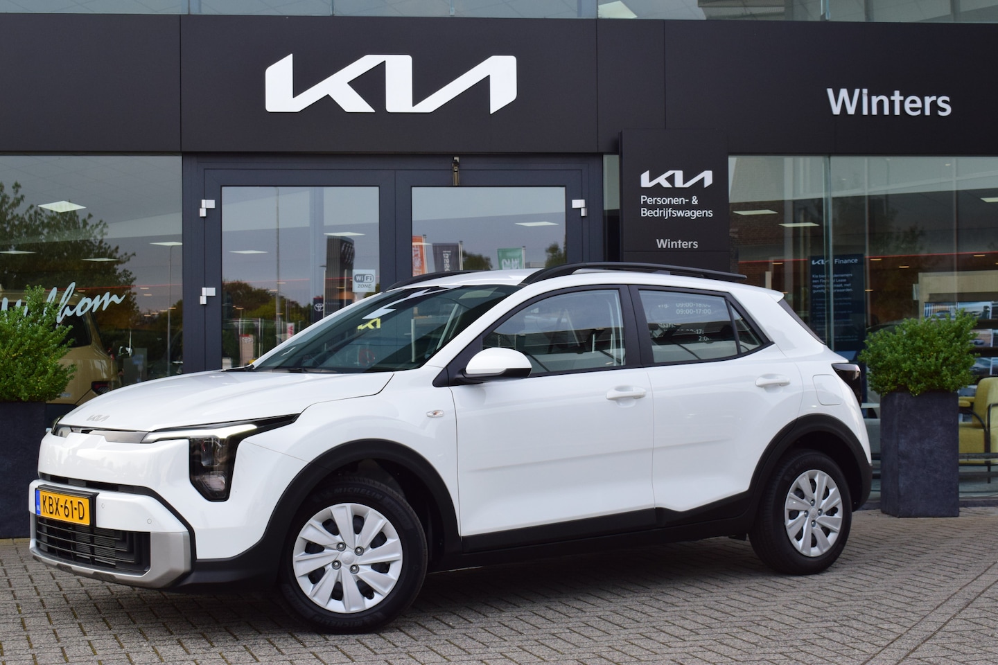 Kia Stonic - 1.0 T-GDi MHEV DynamicLine | Nieuw model | Direct leverbaar! | Stoel & Stuurverwarming | T - AutoWereld.nl