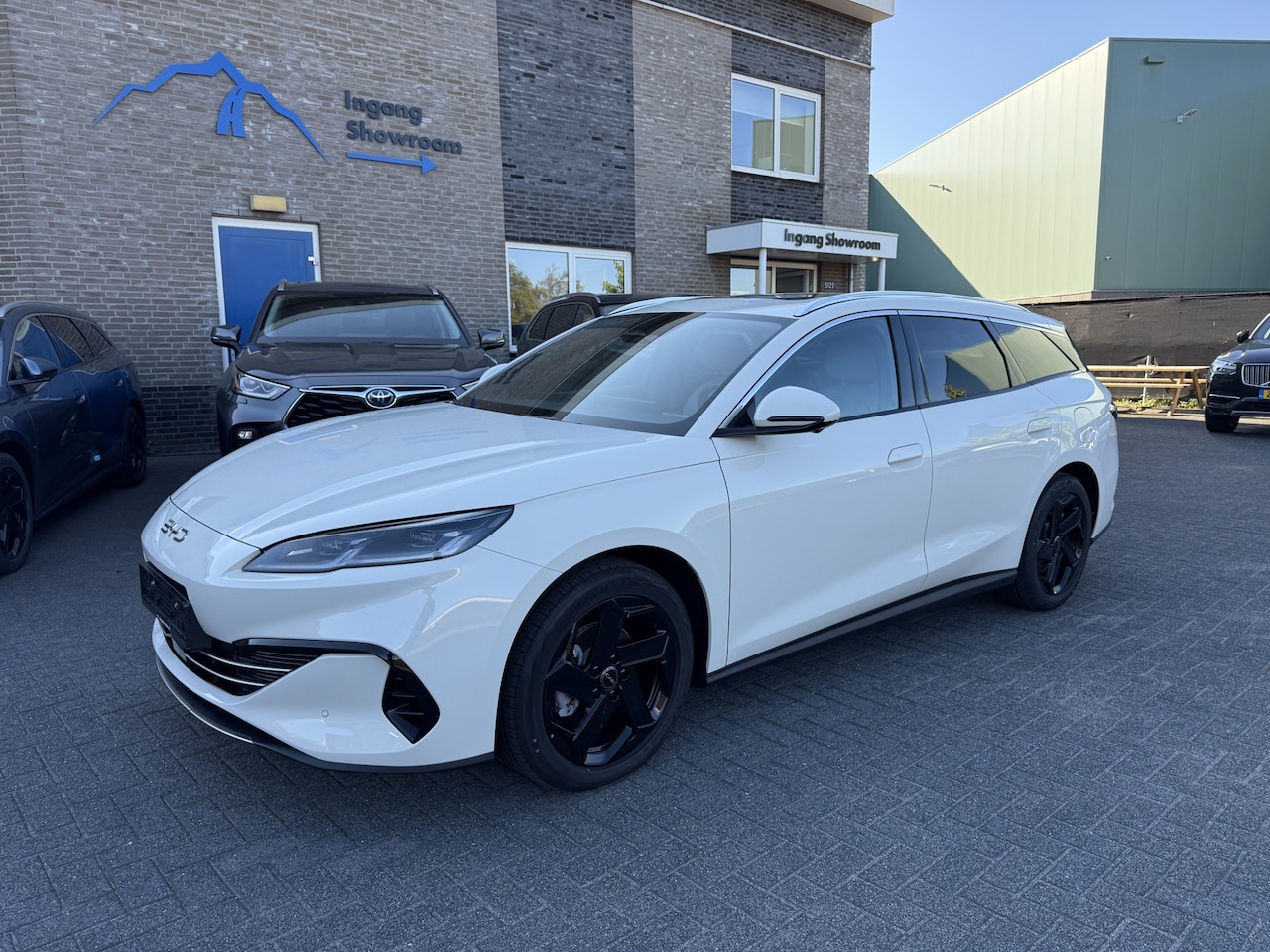 BYD SEAL 6 Touring - 1.5 DM-i Comfort // SCHUIFKANTELDAK // 1.350 km (WLTP) // NIEUWE AUTO // - AutoWereld.nl