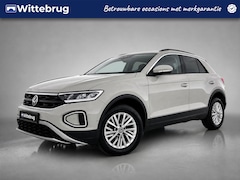 Volkswagen T-Roc - 1.0 TSI Life / App connect / Parkeersensoren V+A / Lichtmetaal 16 inch / P4