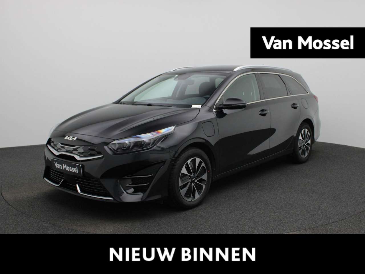 Kia Cee'd Sportswagon - Ceed 1.6 GDI PHEV DynamicLine | Automaat | Apple Carplay / Android Auto | Camera | Climate - AutoWereld.nl