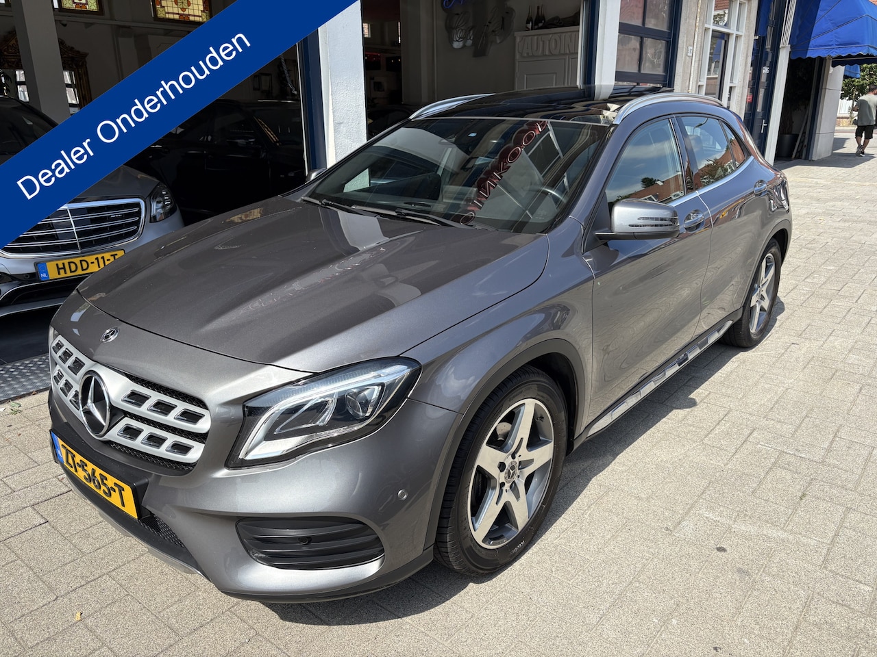 Mercedes-Benz GLA-Klasse - 180 Business Solution AMG NL AUTO/NAP/PANO/FULL OPTIONS/TOPSTAAT - AutoWereld.nl