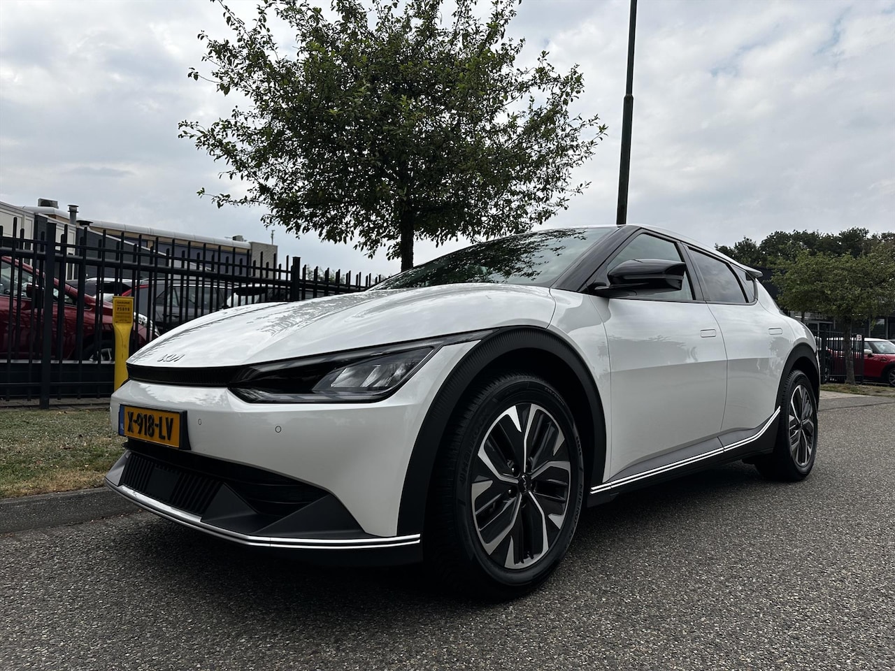 Kia EV6 - 58kWh 169pk RWD Air ( SOH 100% ) Apple Carplay Multi Media - AutoWereld.nl