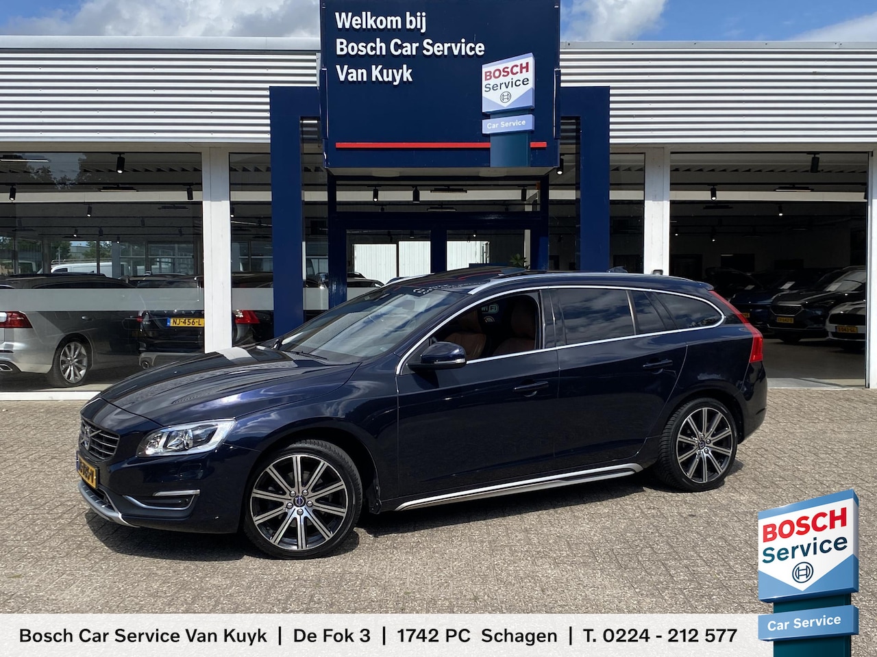Volvo V60 - 2.0 T4 Nordic+ / Binnenkort-Beschikbaar! / Foto's Volgen! / ENZ. - AutoWereld.nl