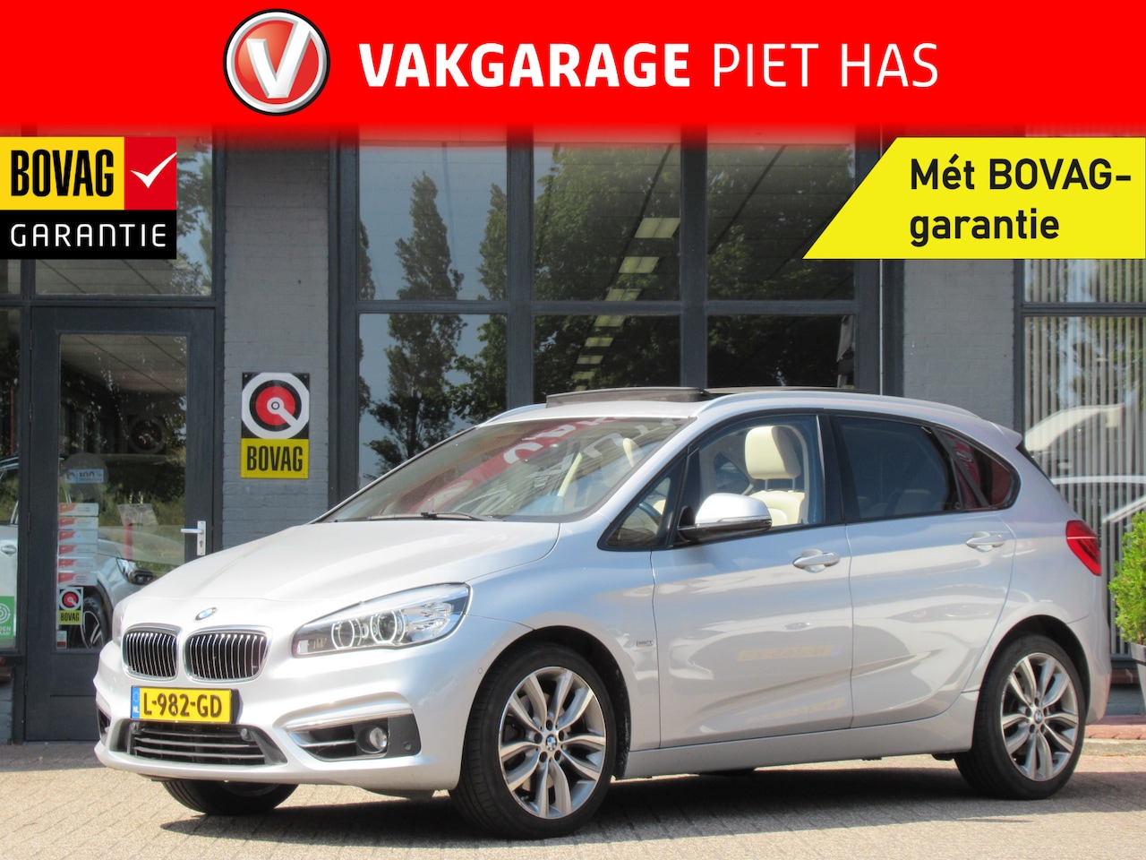 BMW 2-serie Active Tourer - 225i xDrive High Executive | Clima-Airco | Navigatie | Parkeercamera | Incl. BOVAG Garanti - AutoWereld.nl