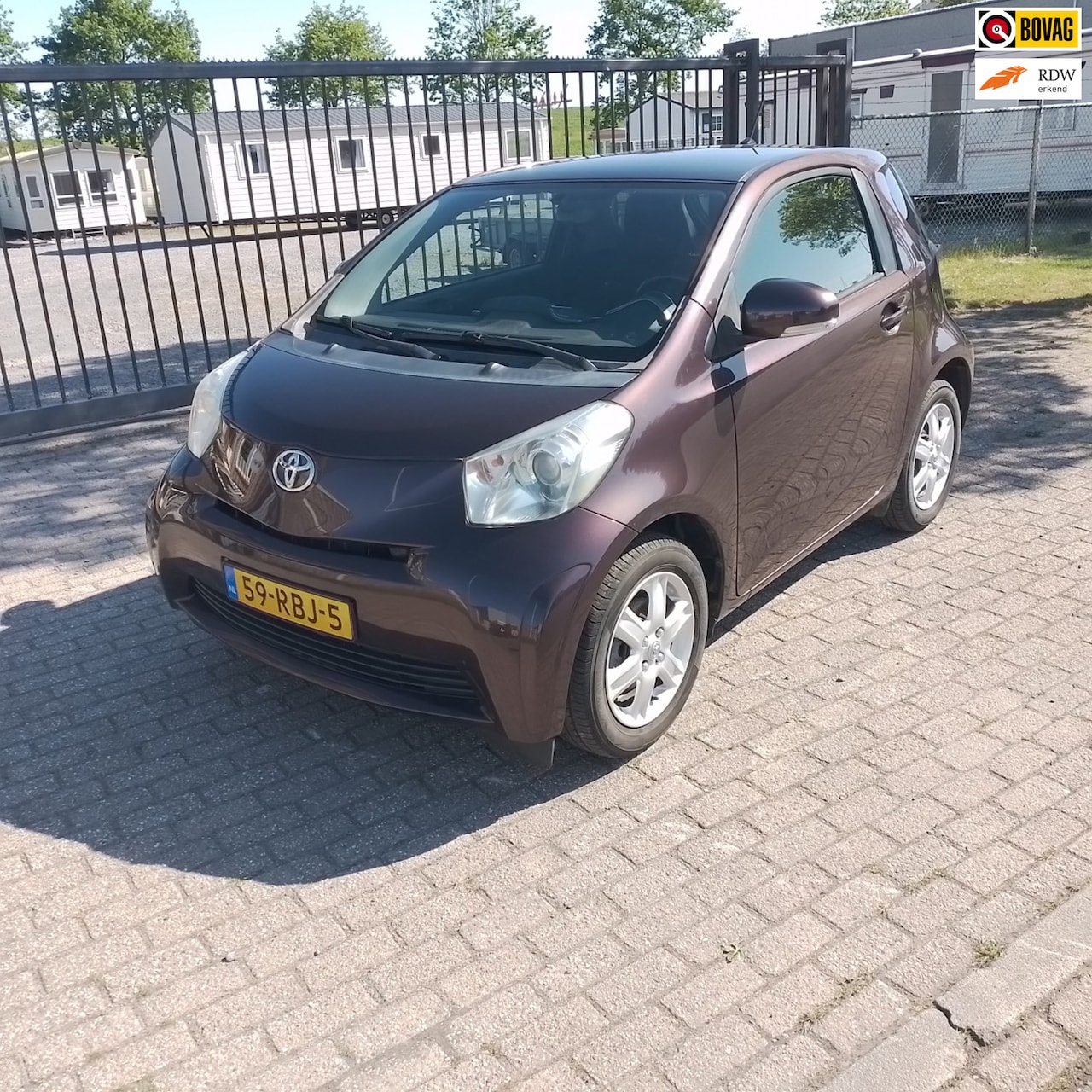Toyota iQ - 1.0 VVTi Comfort 1.0 VVTi Comfort - AutoWereld.nl