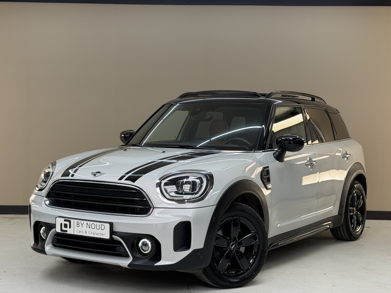 MINI Countryman - 1.5 Cooper Classic, 136Pk, 2021, 1ste eigenaar, Volledig leder, Panoramadak, Harman kardon - AutoWereld.nl