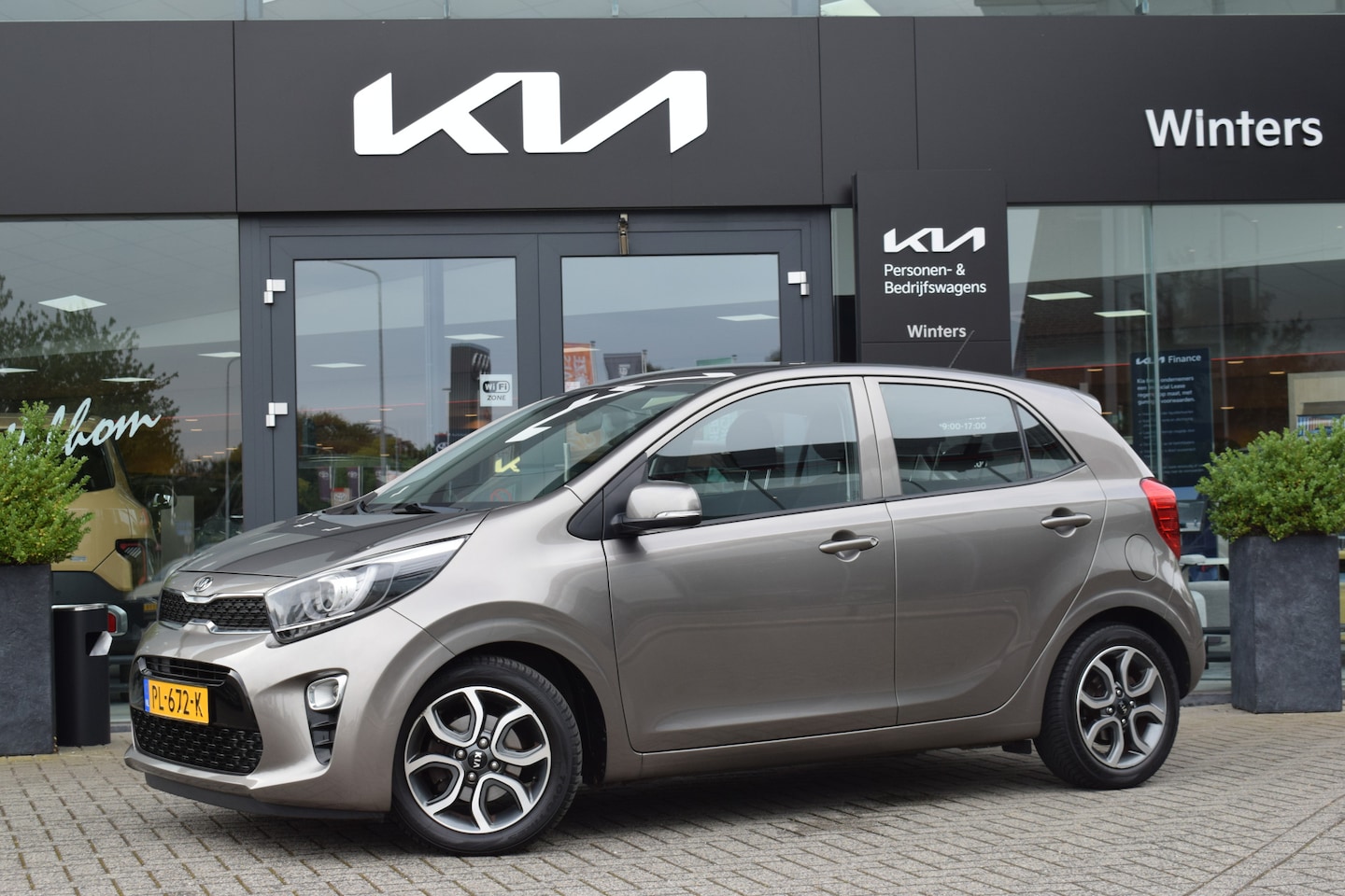 Kia Picanto - 1.0 CVVT First Edition | Bluetooth | Cruise | Climate | Camera | LM' Velgen | - AutoWereld.nl