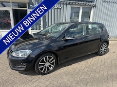 Volkswagen Golf - 1.0 TSI Edition