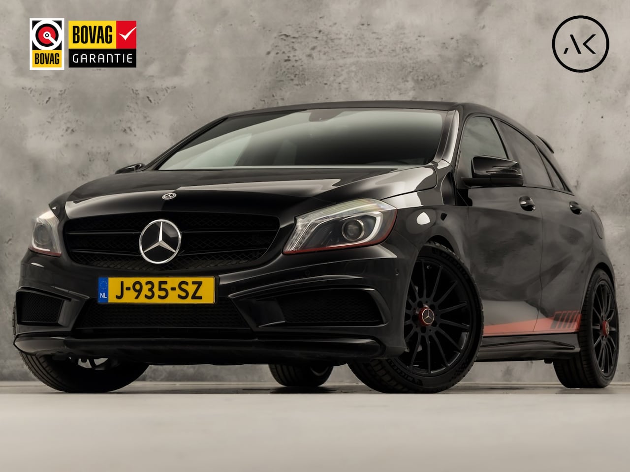 Mercedes-Benz A-klasse - 200 AMG Sport 156Pk (BLACK PACK, NAVIGATIE, LEDER, STOELVERWARMING, KUIPSTOELEN, GETINT GL - AutoWereld.nl