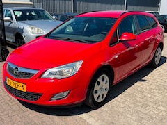 Opel Astra Sports Tourer - 1.4 Edition 2011 Rood Airco APK 04-2027