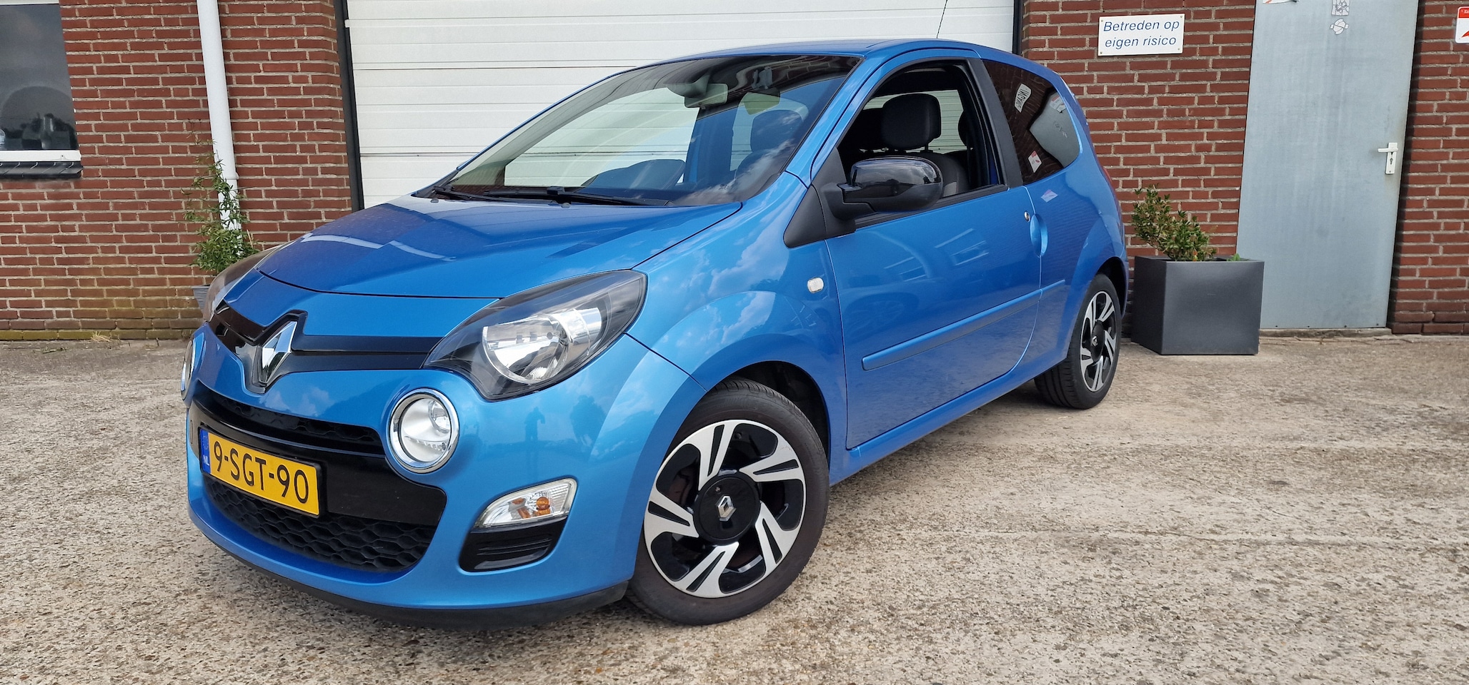 Renault Twingo - 1.2-16V Dynamique In top staat verkerende  Renault Twingo 1.2 16V, Clima, Cruise, Lm velgen, 62.500 km , bjr - AutoWereld.nl