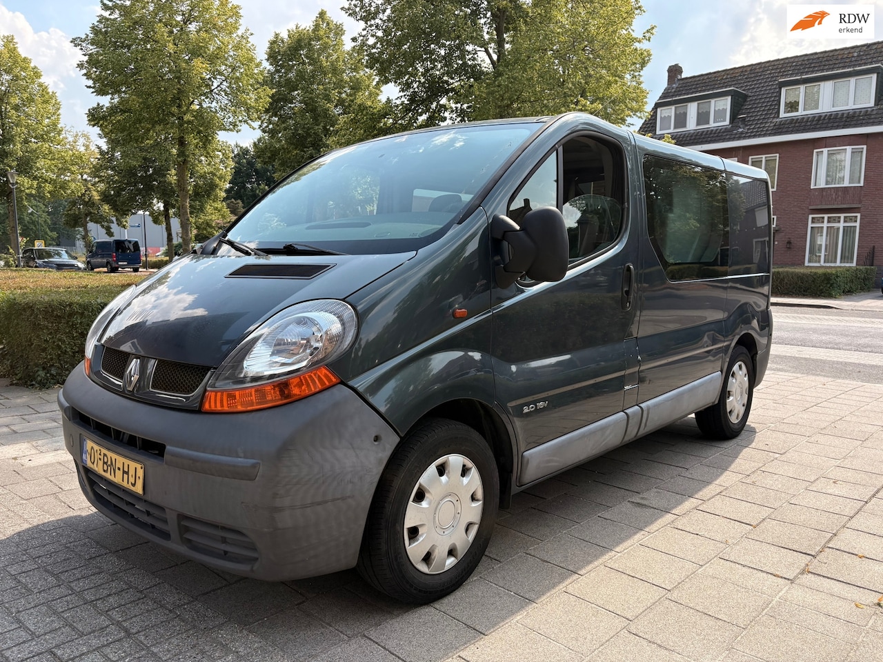 Renault Trafic - 2.0-16V L1H1 DC - benzine / gas - airco - dubbel cabine - AutoWereld.nl