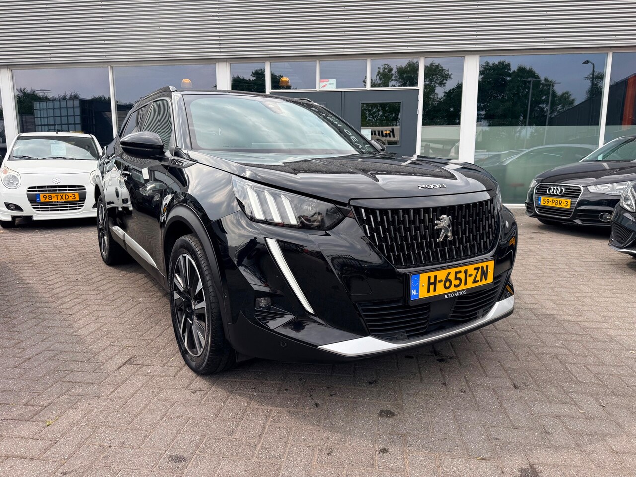 Peugeot 2008 - 1.2 PureTech GT-Line 1.2 PureTech GT-Line - AutoWereld.nl