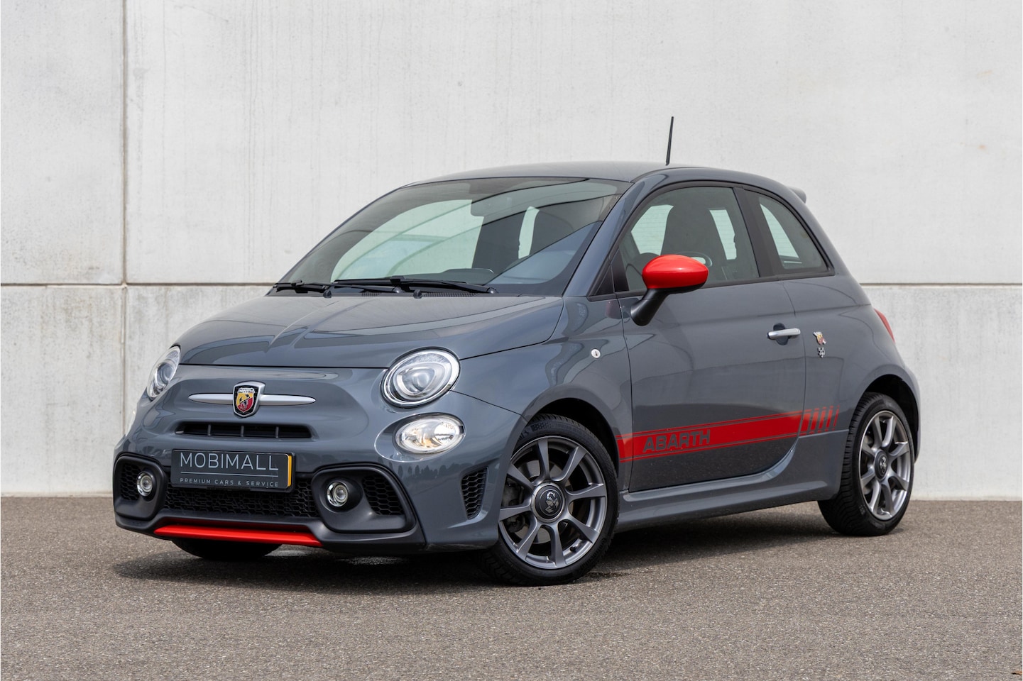 Fiat 500 Abarth - 1.4 T-Jet 595 Grigio Pista | 34.600 KM ! | TOPSTAAT - AutoWereld.nl