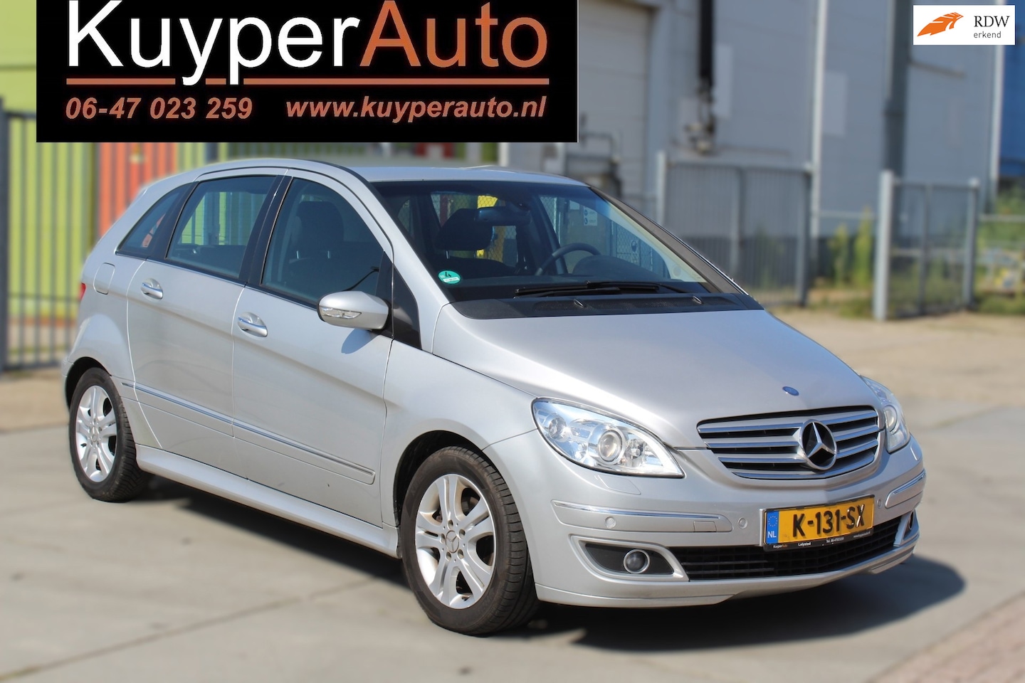 Mercedes-Benz B-klasse - 200 AUTOMAAT PARKEERSENSOREN NAVI CLIMA TREKHAAK - AutoWereld.nl