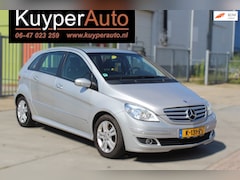 Mercedes-Benz B-klasse - 200 AUTOMAAT PARKEERSENSOREN NAVI CLIMA TREKHAAK