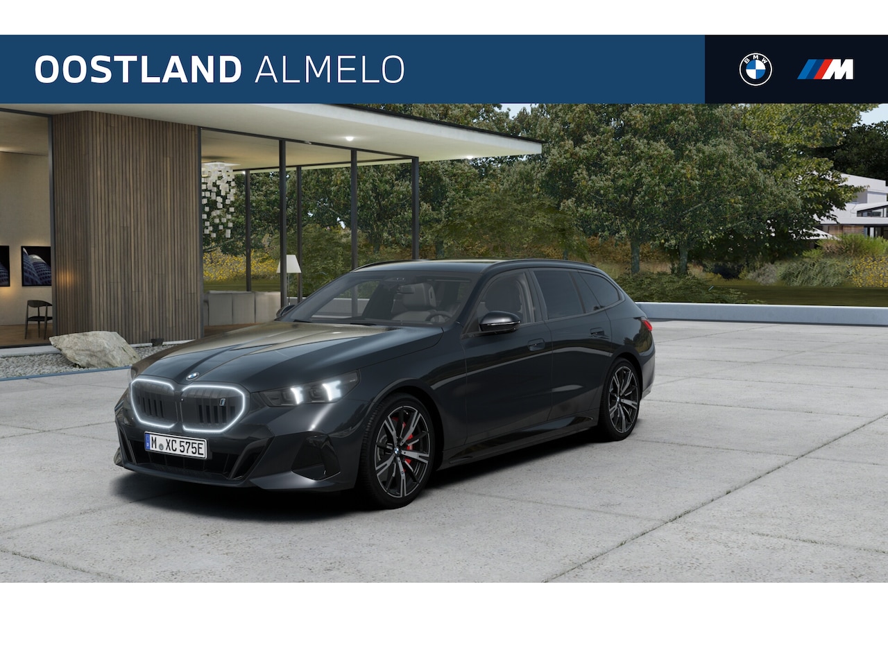 BMW i5 Touring - eDrive40 M Sport / Panoramadak / Trekhaak / Comfortstoelen / Adaptieve LED / Comfort Acces - AutoWereld.nl