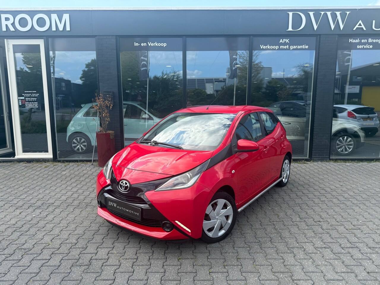 Toyota Aygo - 1.0 VVT-i x-play Cruise control - AutoWereld.nl