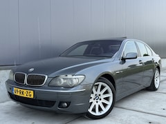 BMW 7-serie - 760i V12 445PK / Alcantara / *NAP* / Softclose / Schuifdak / NW APK
