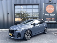 BMW 2-serie Active Tourer - 218i M-Pakket CAMERA|LEER|DODEHOEK|STOELVERWARMING|KEYLESS|LED KOPLAMPEN|CARPLAY|ELEKTRISC