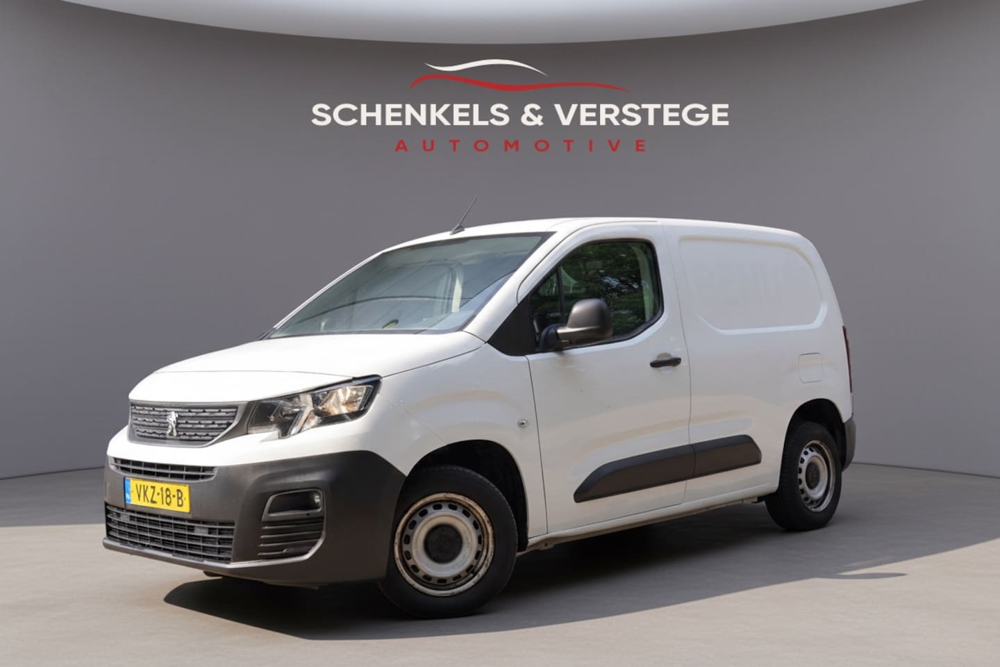 Peugeot Partner - 1.2 PureTech Premium / Navigatie / PDC / Airco / Cruise / - AutoWereld.nl