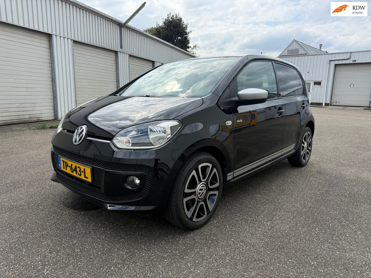Volkswagen Up! - Club editie Navigatie airco stoelverwarming - AutoWereld.nl