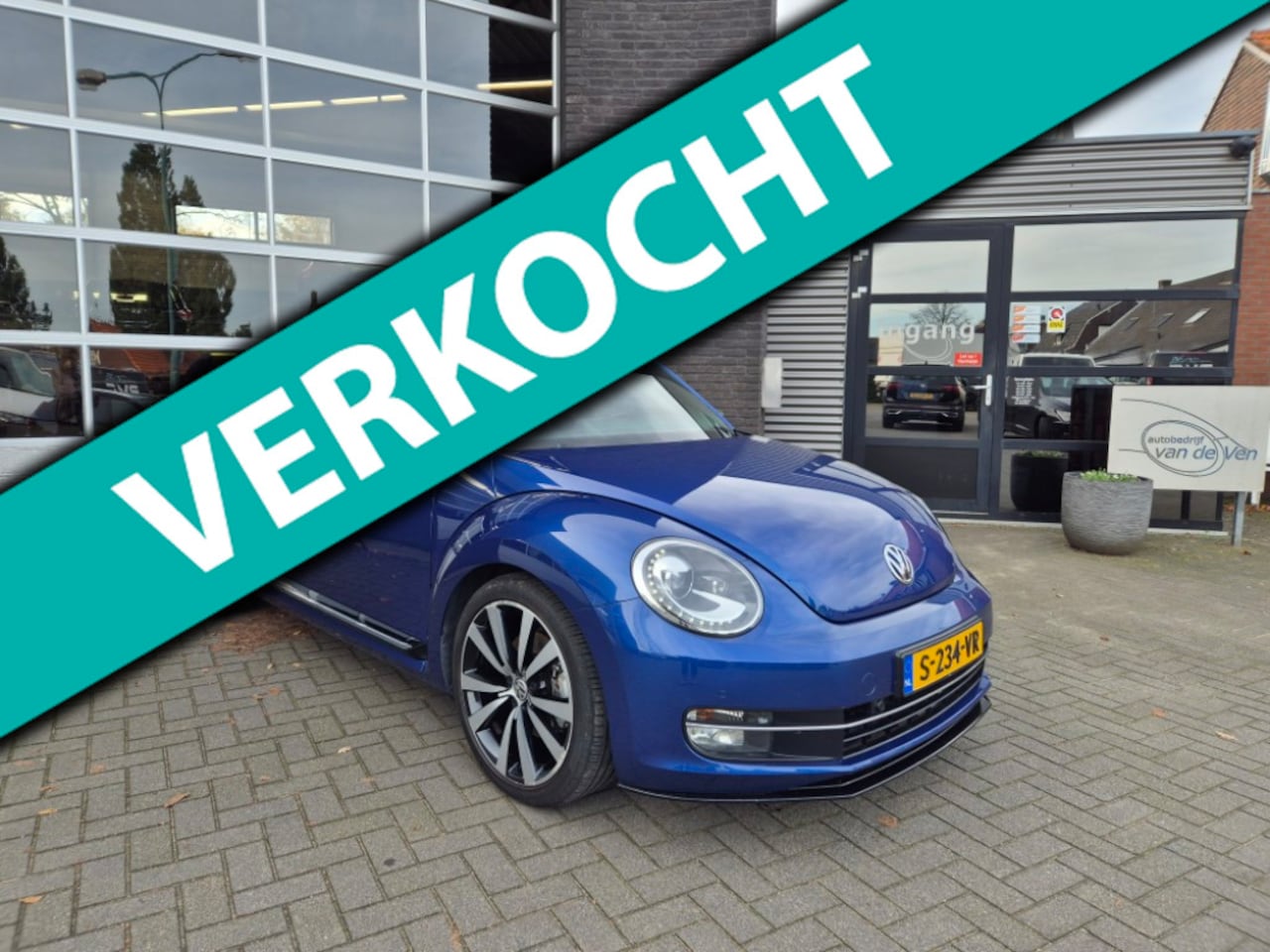 Volkswagen Beetle Cabriolet - 1.4 TSI Sport 118KW DSG, cruise control, app connect, climatronic. 19" Tornado velgen - AutoWereld.nl