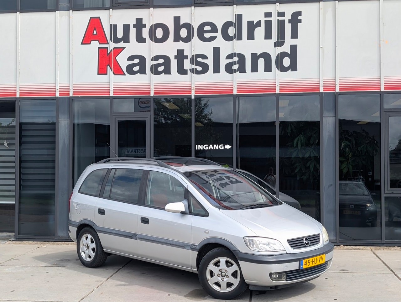 Opel Zafira - 1.8-16V Elegance - Airco - Schuifdak - 7 Persoons - AutoWereld.nl