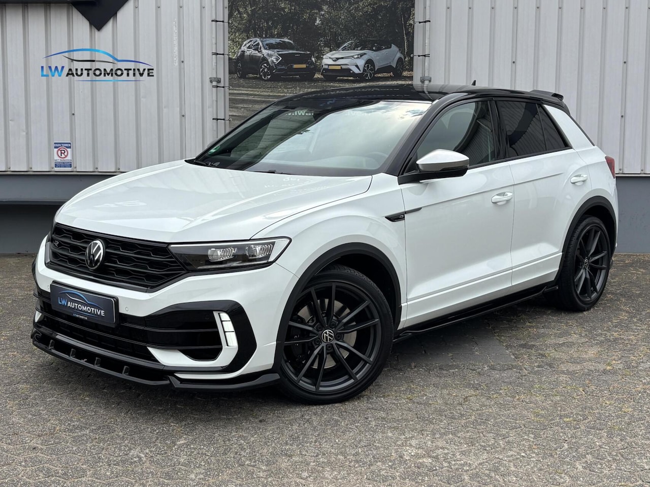 Volkswagen T-Roc - 2.0 TSI 4Motion R 300PK | AKRA | Maxton | ACC | Camera - AutoWereld.nl