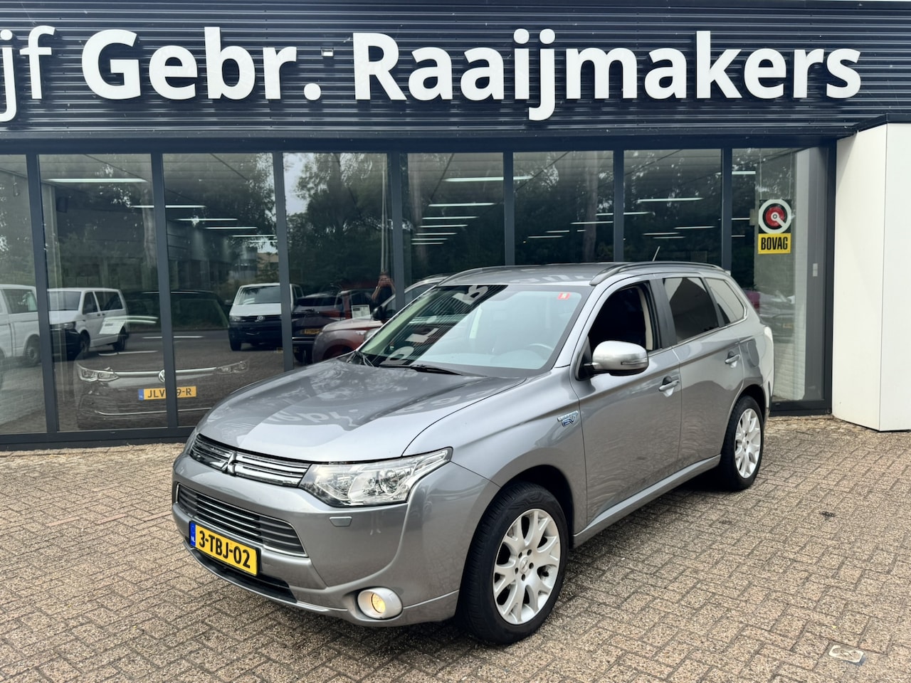 Mitsubishi Outlander - 2.0 PHEV Intense+*lpg*EXPORTPRIJS* - AutoWereld.nl