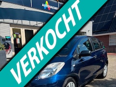 Toyota Yaris - 1.0 VVTi Acces, 1ste eigenaar, navi, airco, zeer netjes