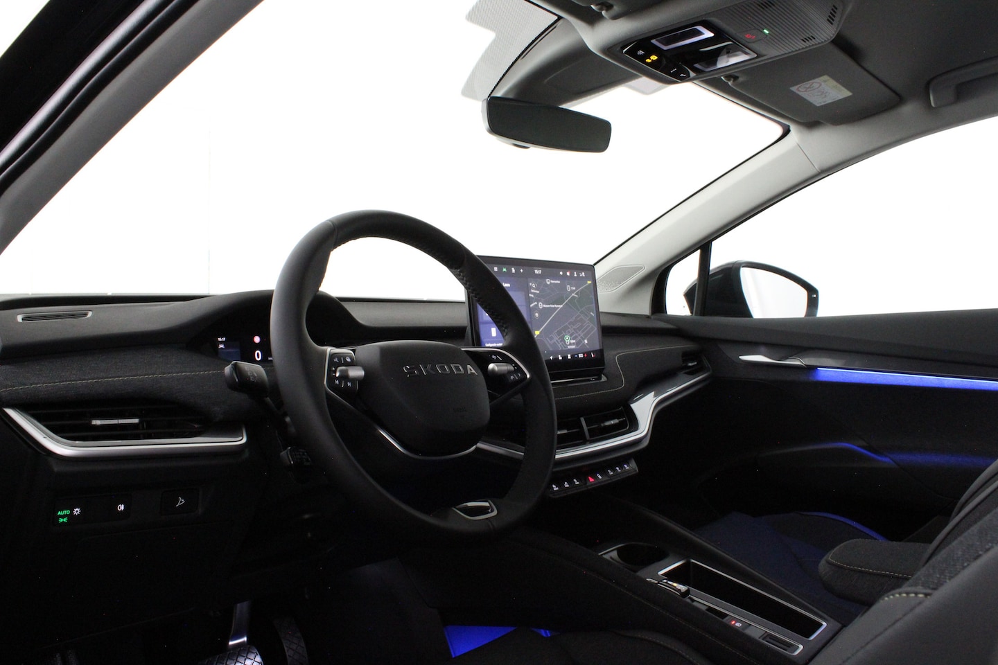 Skoda Elroq - 60 Business Edition Loft > Direct leverbaar/Warmtepomp/Winterpakket/Black Magic... - AutoWereld.nl