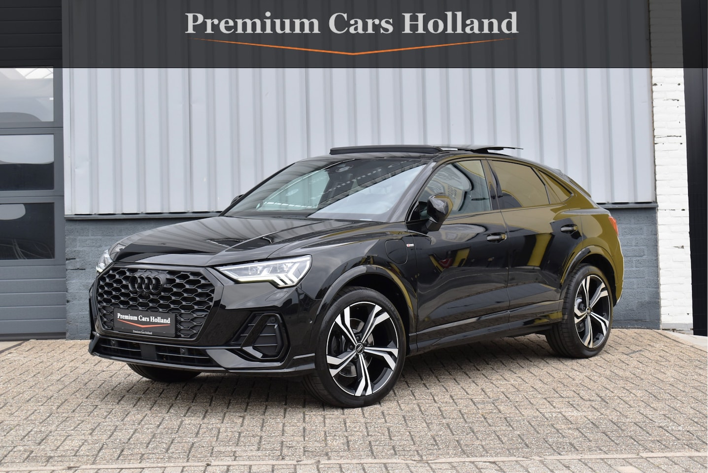 Audi Q3 Sportback - 45 TFSI e S-Line 245 Pk Pano Vol Leder Matrix ACC Keyless 360 Camera Sfeer 20 Inch - AutoWereld.nl